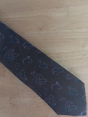 Dior Brown Paisley Silk *PRINT* Tie with Red and Blue Accents